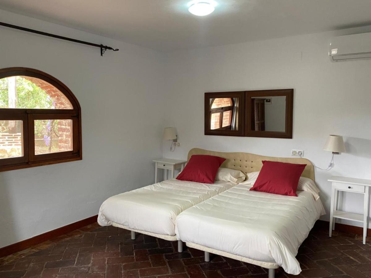 Casas Rurales Monasterio De Rocamador Almendral 外观 照片