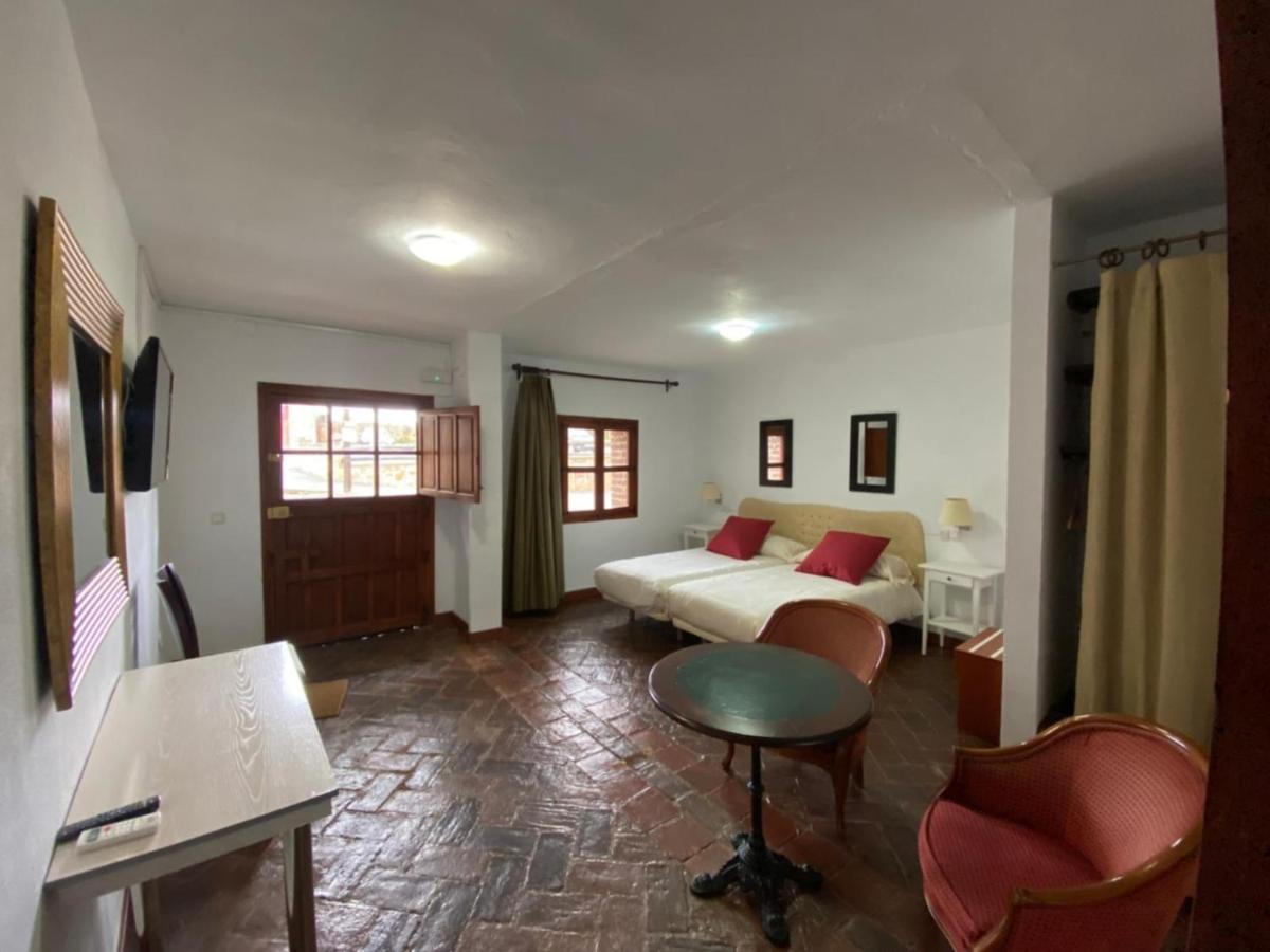 Casas Rurales Monasterio De Rocamador Almendral 外观 照片
